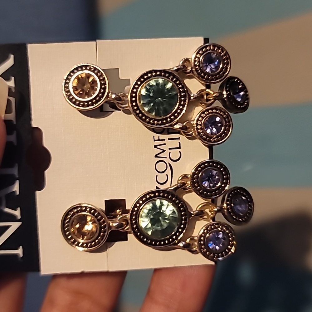Napier EZ Comfort multicolor clip earrings. - Picture 6 of 6
